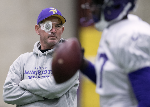 Illustration for article titled Why Your Team Sucks 2017: Minnesota Vikings
